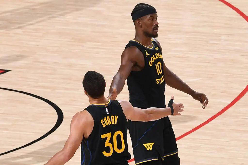 勇士惊艳全场，连续三场30+助攻爆棚，爵士逆转取胜！的简单介绍