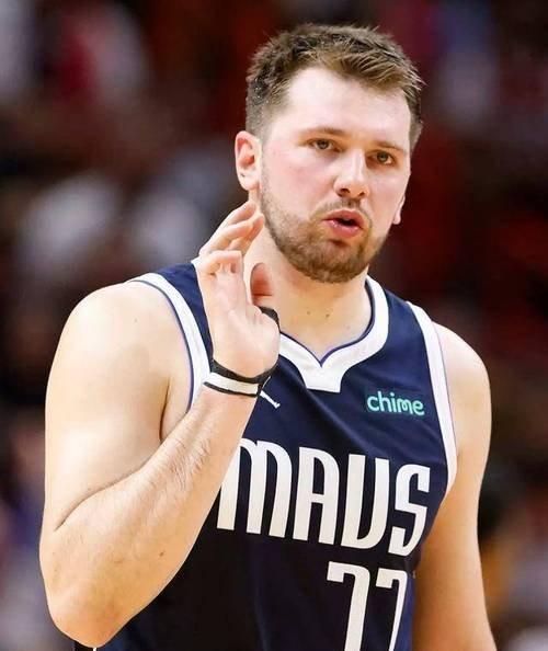 东契奇新星出色发挥表现突出，TES前途光明！的简单介绍